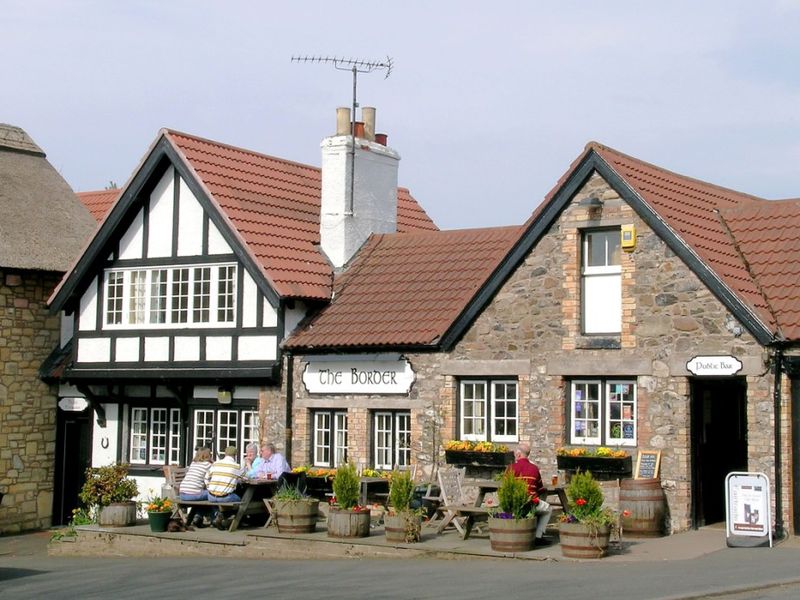 Border Hotel, Kirk Yetholm. (Pub, External, Key). Published on 07-11-2013