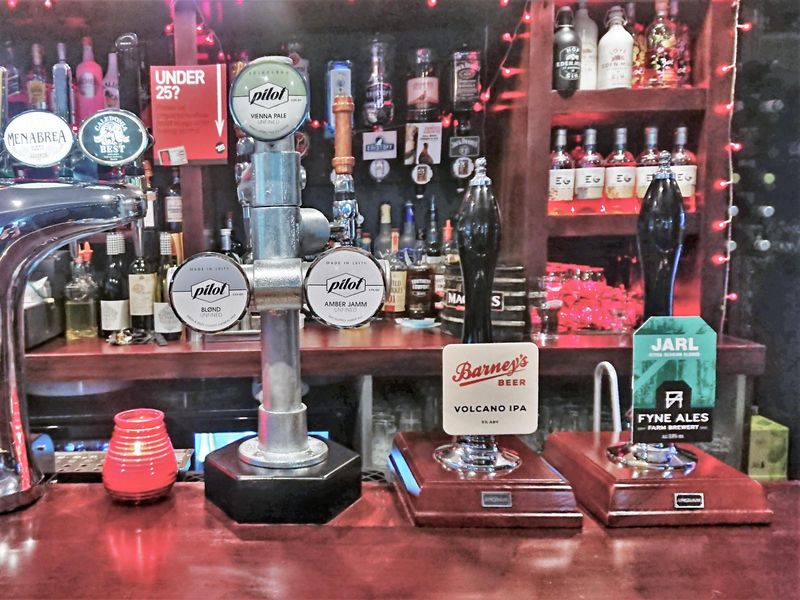 (Pub, Bar). Published on 09-09-2020 
