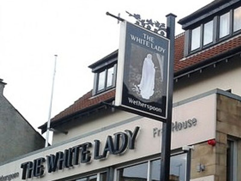 (Pub, Sign). Published on 26-01-2015