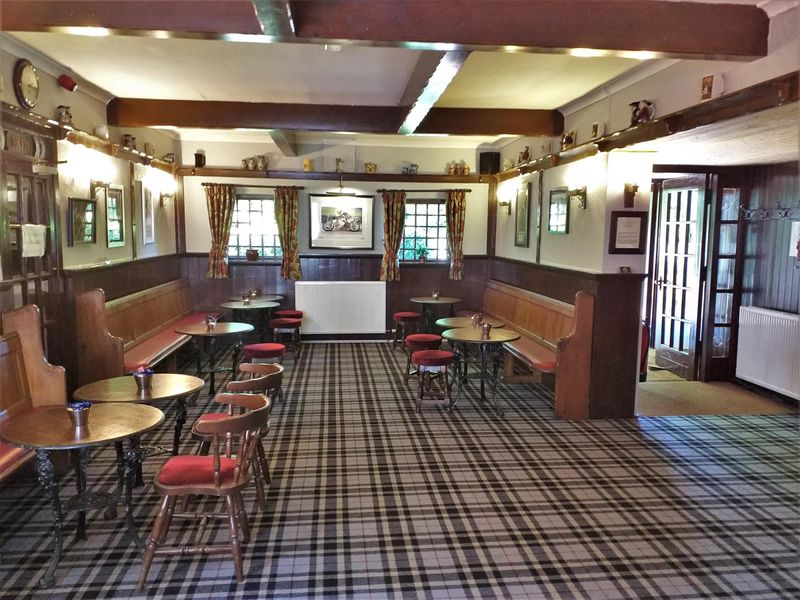 (Pub, Bar). Published on 06-09-2021