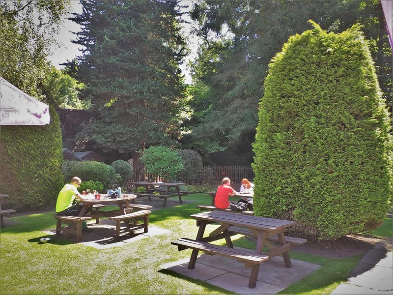(Pub, Garden). Published on 06-09-2021