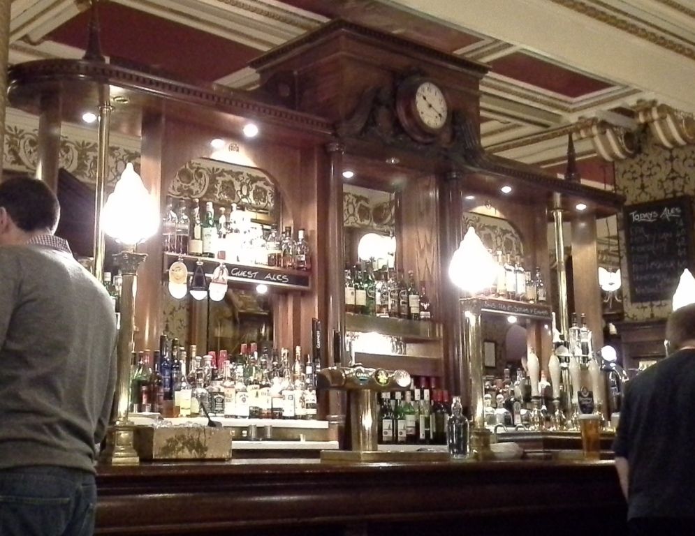 (Pub, Bar). Published on 10-02-2014