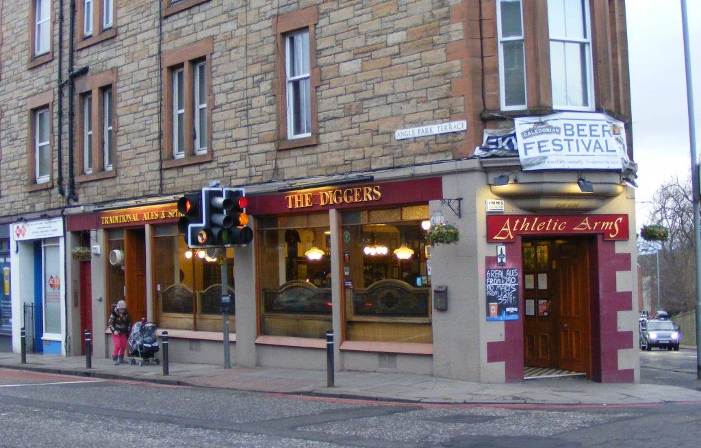 Close up of Diggers. (Pub, External). Published on 07-11-2013