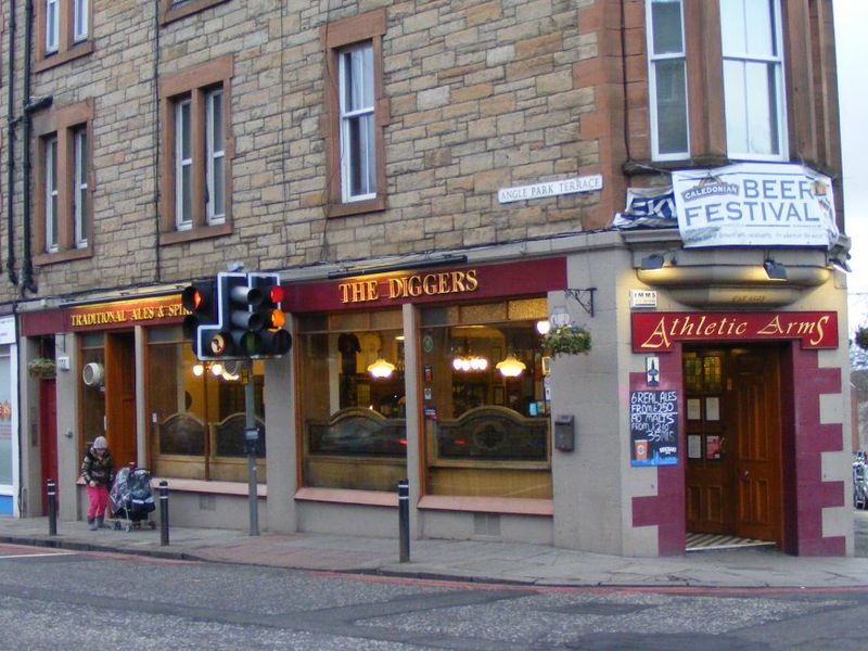 Close up of Diggers. (Pub, External). Published on 07-11-2013