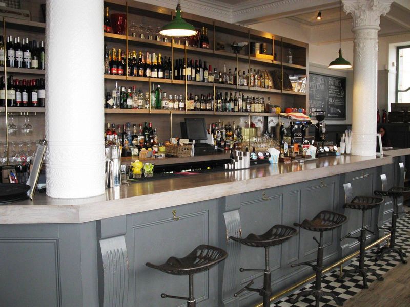 (Pub, Bar). Published on 19-02-2014 