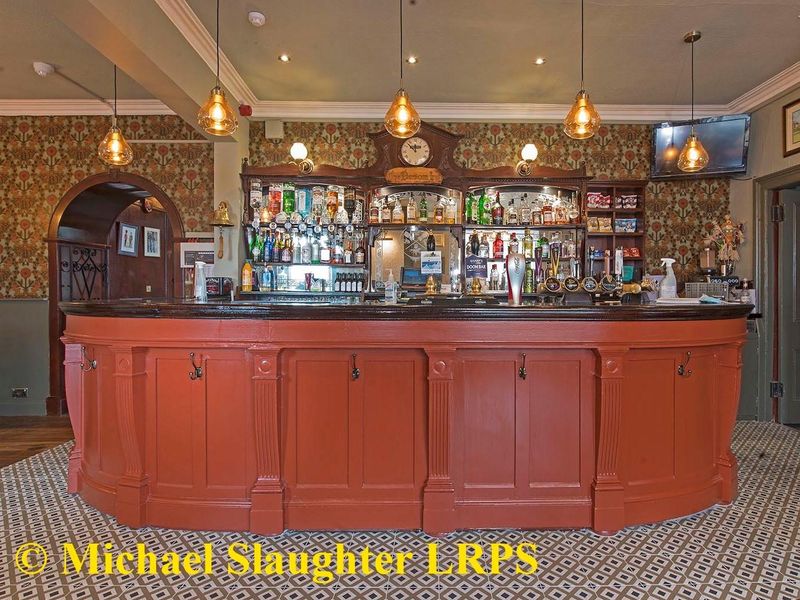 (Pub, Bar). Published on 14-11-2020 