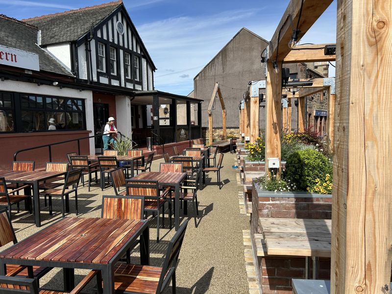Dean Tavern Newtongrange (Photo: Ron Elder: 29/08/2026). (Pub, External, Key). Published on 05-10-2026
