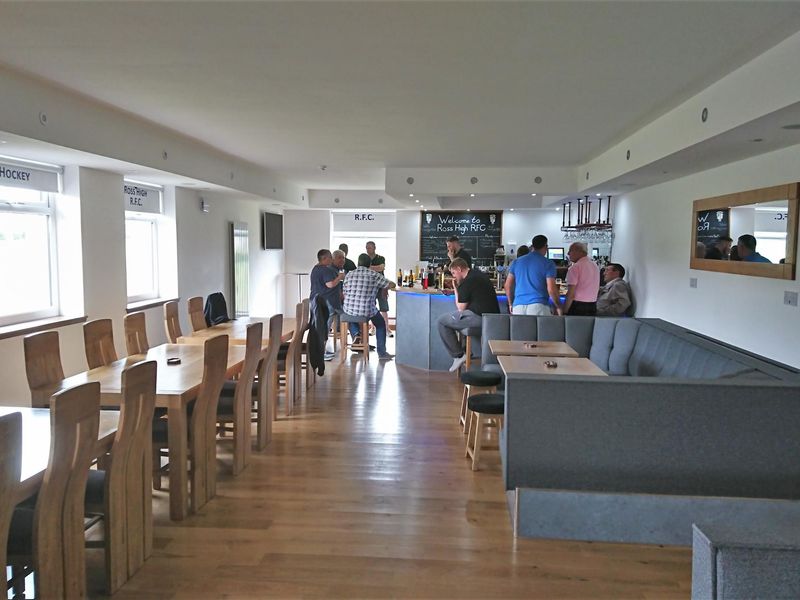 (Pub, Bar). Published on 04-11-2018 