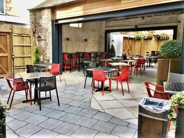 (Pub, Garden). Published on 01-11-2019