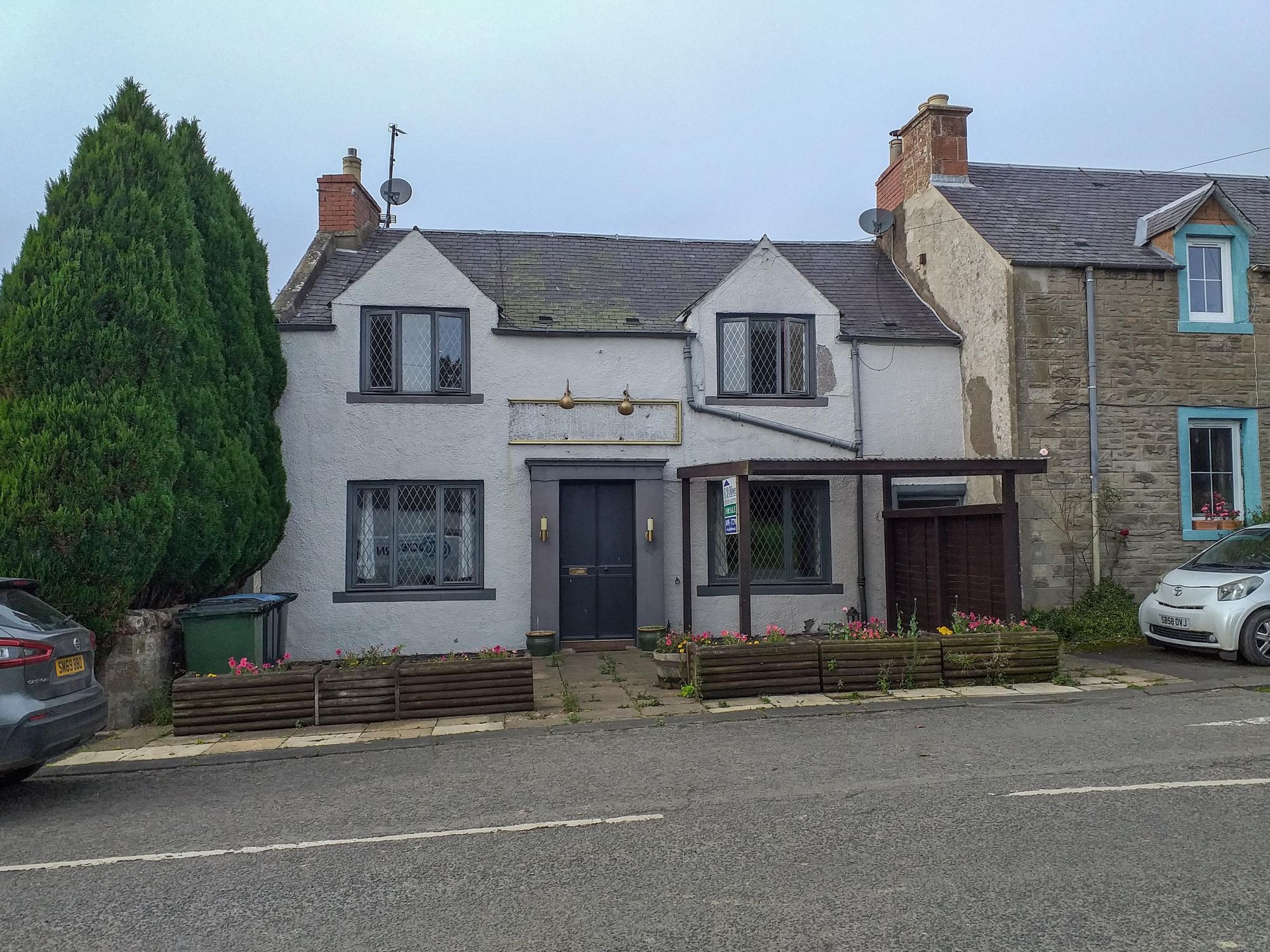 Empty and For Sale - September 2024. (Pub, External, Key). Published on 06-01-2025
