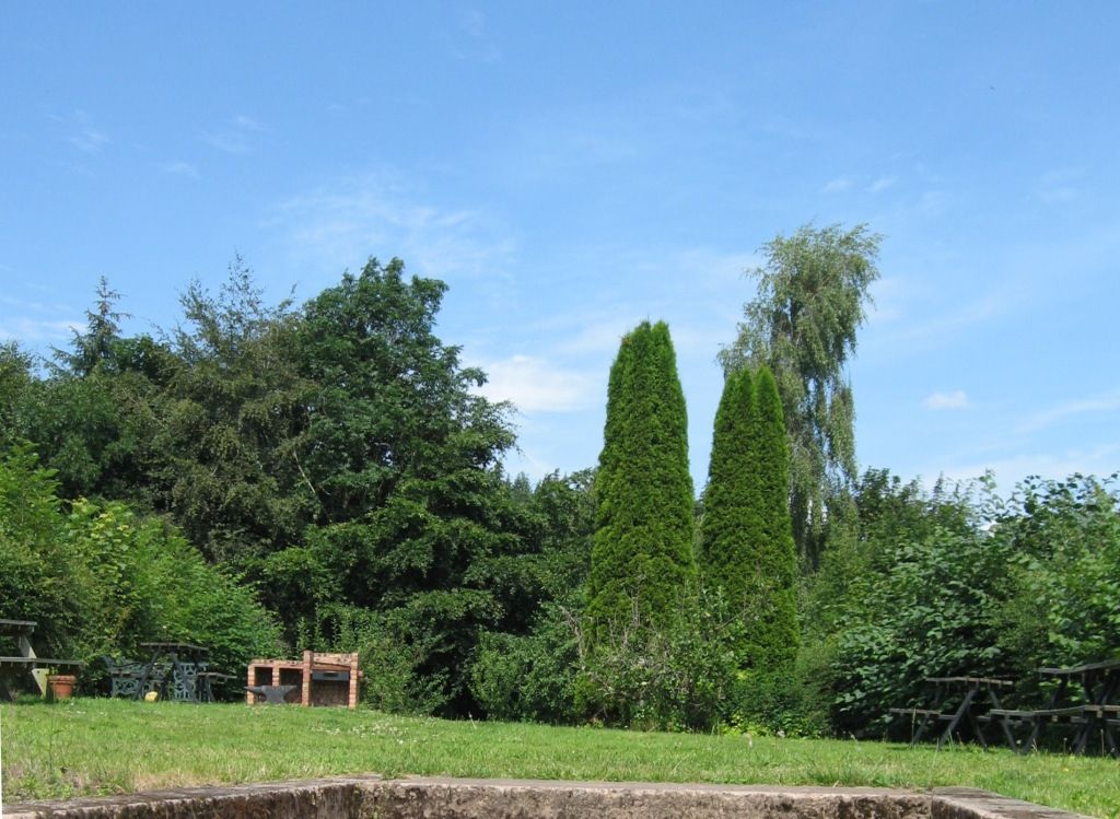 (Pub, Garden). Published on 31-07-2014