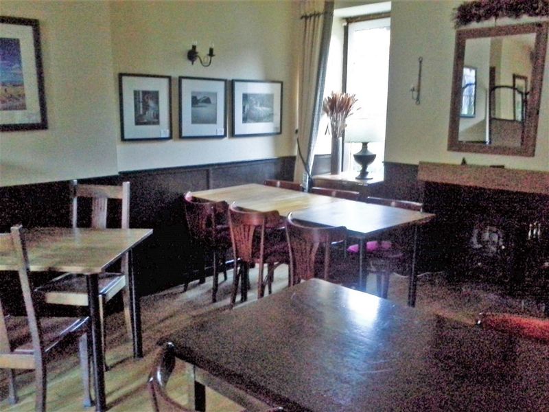 (Pub, Restaurant). Published on 04-11-2018