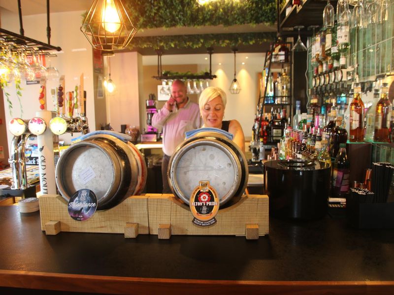 Stillage on bar. Published on 19-09-2026