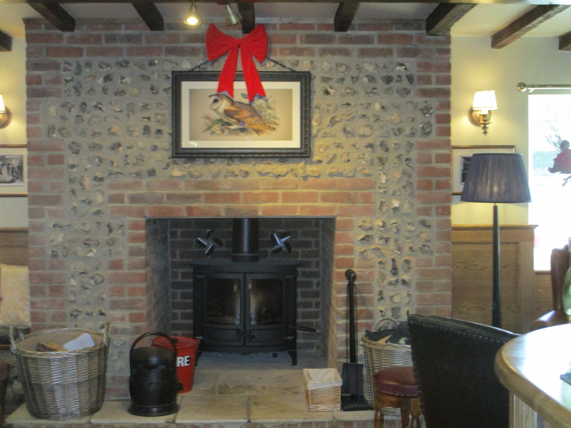 (Bar). Published on 02-12-2025