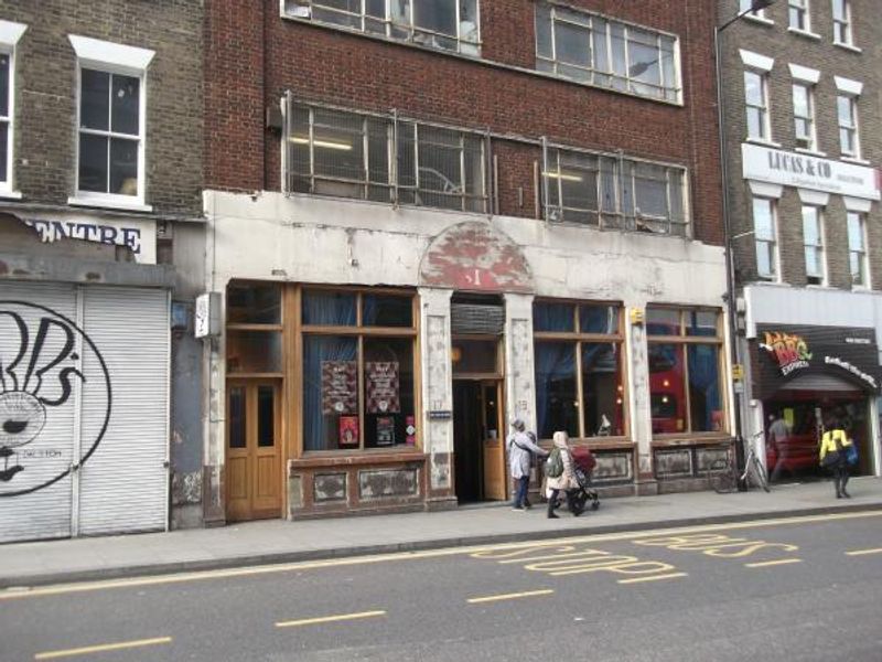 Farrs School of Dancing London E8 taken May 2016. (Pub). Published on 19-05-2016