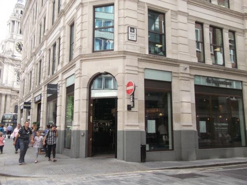 Happenstance London EC4 taken August 2015. (Pub, External). Published on 16-08-2015
