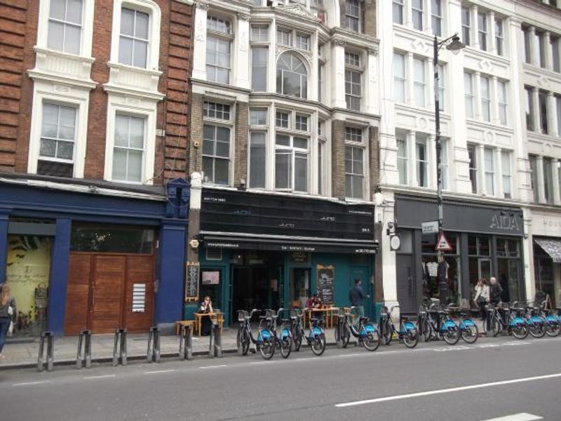 Juno London E1 taken June 2014. (Pub, External, Key). Published on 08-08-2014 