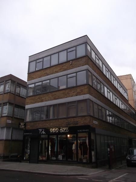 Paper Dress London EC2 taken Oct 2014. (Pub, External). Published on 17-11-2014