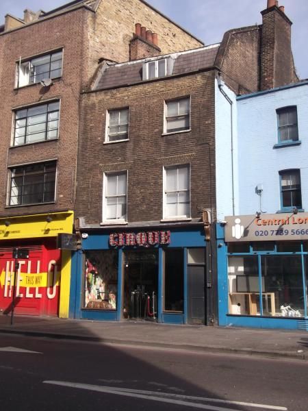 Cirque/Common London EC1 taken May 2016. Published on 10-05-2016