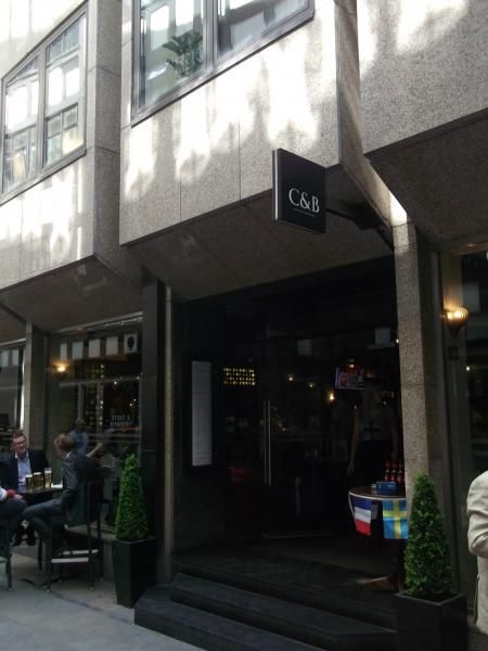 Corney & Barrow Masons Ave London EC2 taken May 2016. (Pub). Published on 19-05-2016