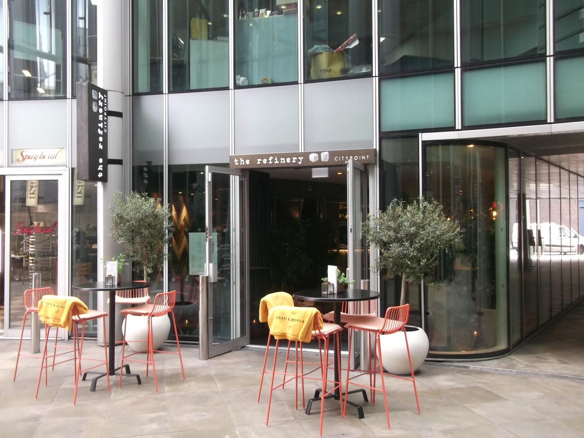Refinery City Point London EC2 taken 30 June 2017.. (Pub, External). Published on 15-04-2019
