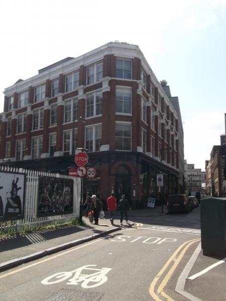 McQueen London EC2 taken May 2016. (Pub). Published on 19-05-2016