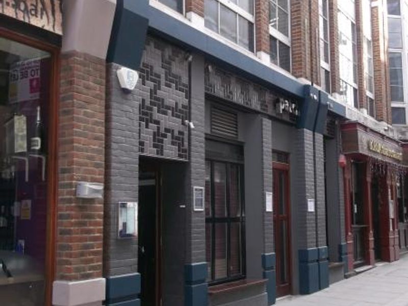 Patch Bar London EC4 taken May 2016. (Pub). Published on 11-05-2016