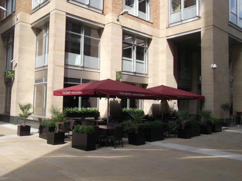 Saint London EC4 taken Aug 2015. (Pub, Key). Published on 06-12-2015