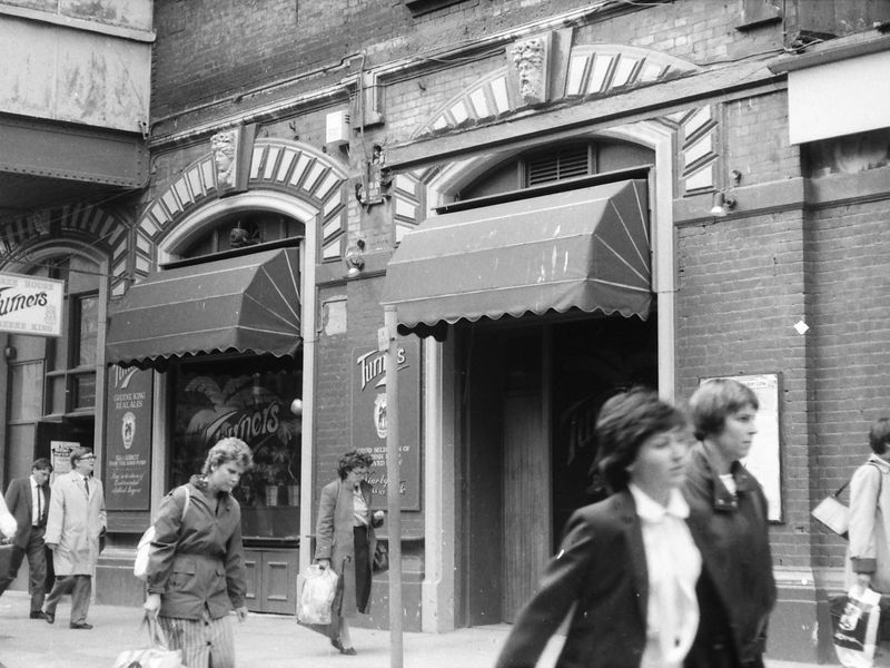 Turners London EC2 taken in 1985.. (Pub, External). Published on 12-03-2019 