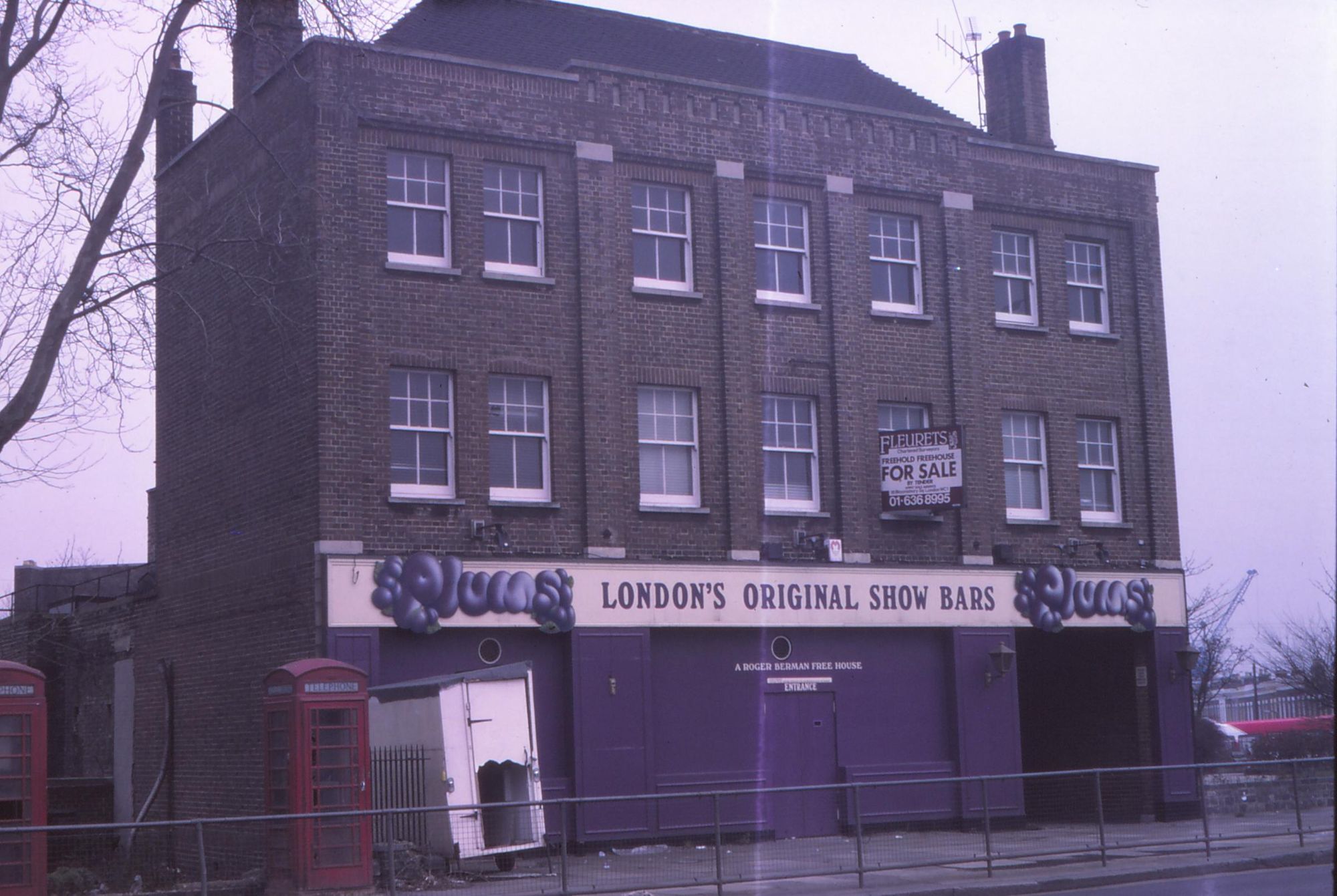 Plums Two ex Ironbridge Tavern London E14. (Pub, External). Published on 12-01-2023