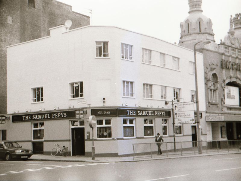 E8 Samuel Pepys taken betwen Aug 1989-Feb 1990.. (Pub, External, Key). Published on 21-06-2018