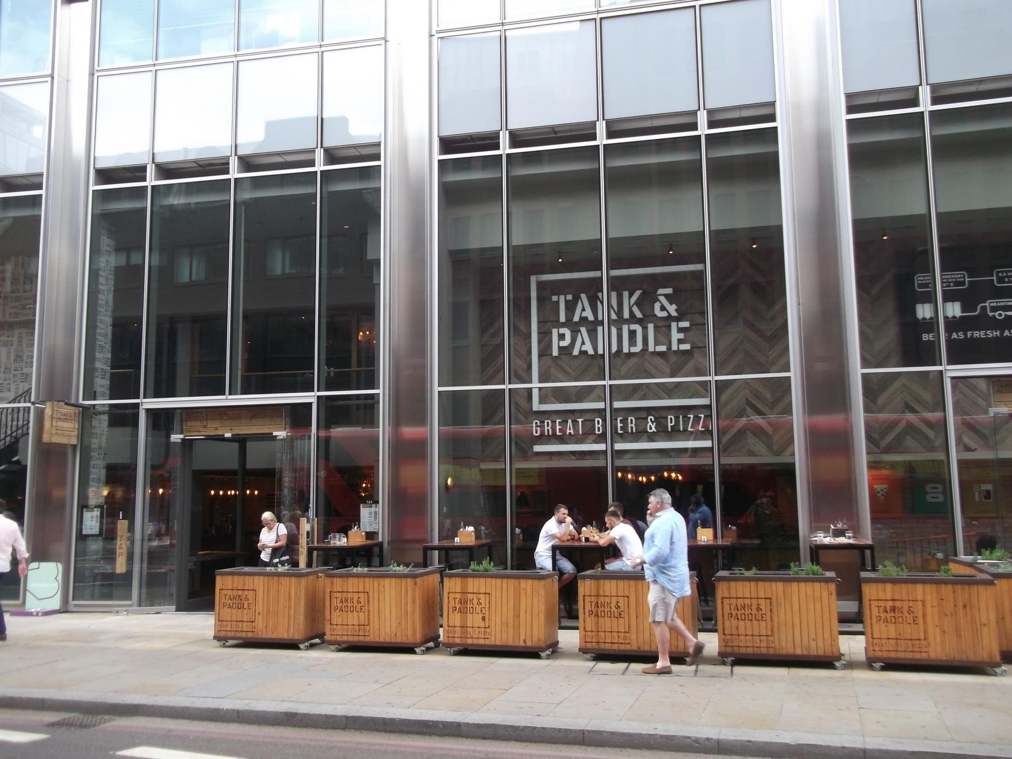 EC2 Tank and Paddle taken 21-7-2018. (Pub, External). Published on 07-10-2018
