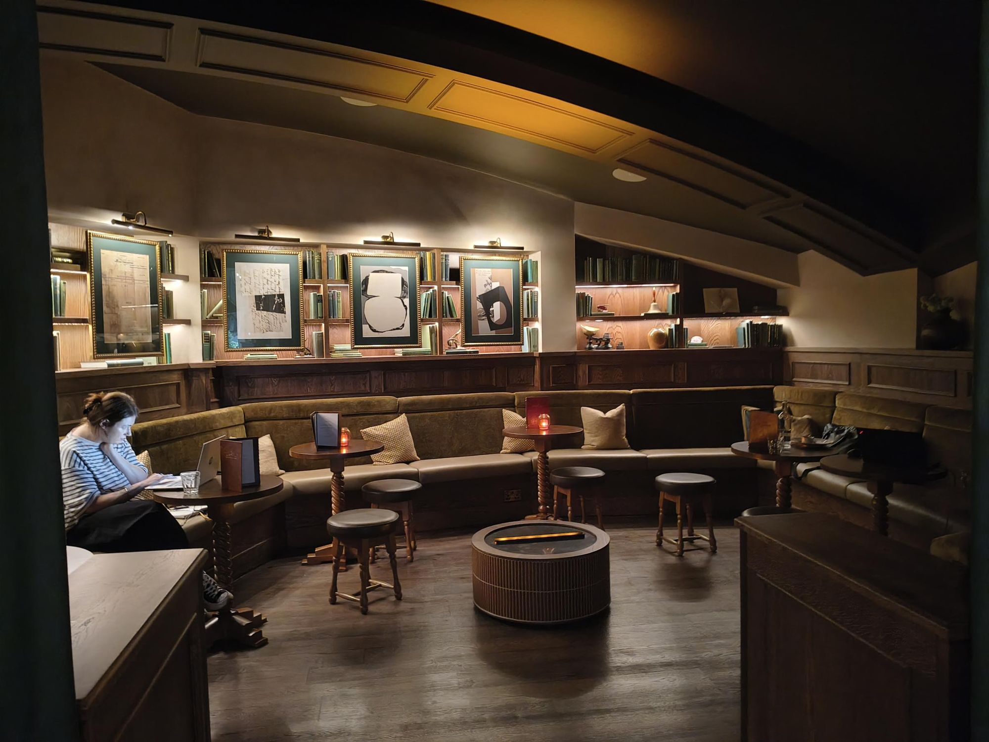 Last Exchange London EC2A 20261013. (Pub, Bar). Published on 14-10-2026