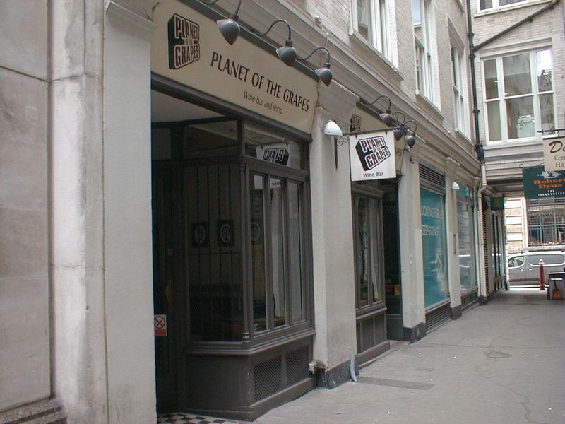 Planet Of The Grapes London EC3V taken 20220228. (Pub). Published on 03-03-2022