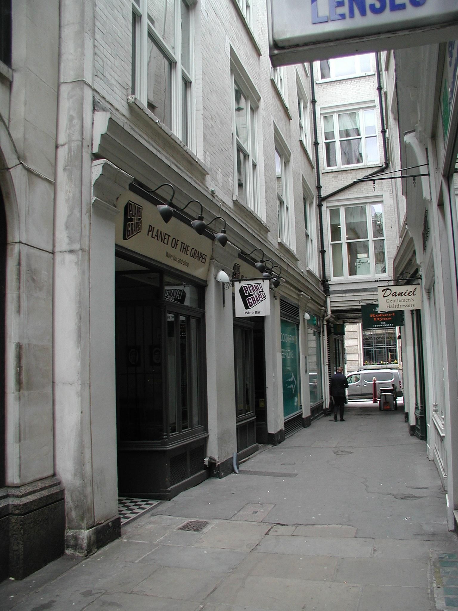 Planet Of The Grapes London EC3V taken 20220228. (Pub). Published on 03-03-2022