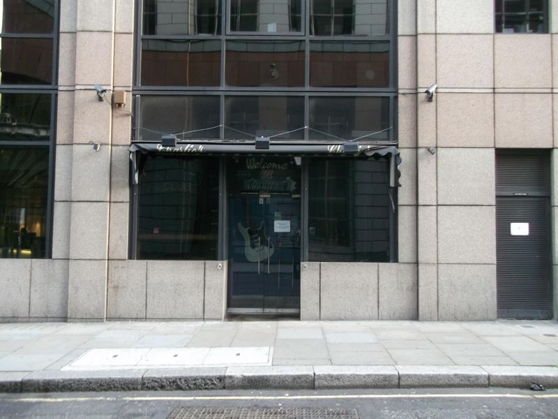 Charlies London EC3N taken Sept 2012. (Pub, External). Published on 22-01-2017