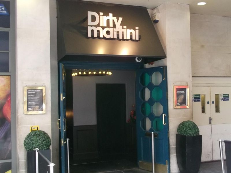 EC2-DirtyMartini158Bishopsgate1-taken 21-7-2018.. (Pub, External). Published on 07-10-2018