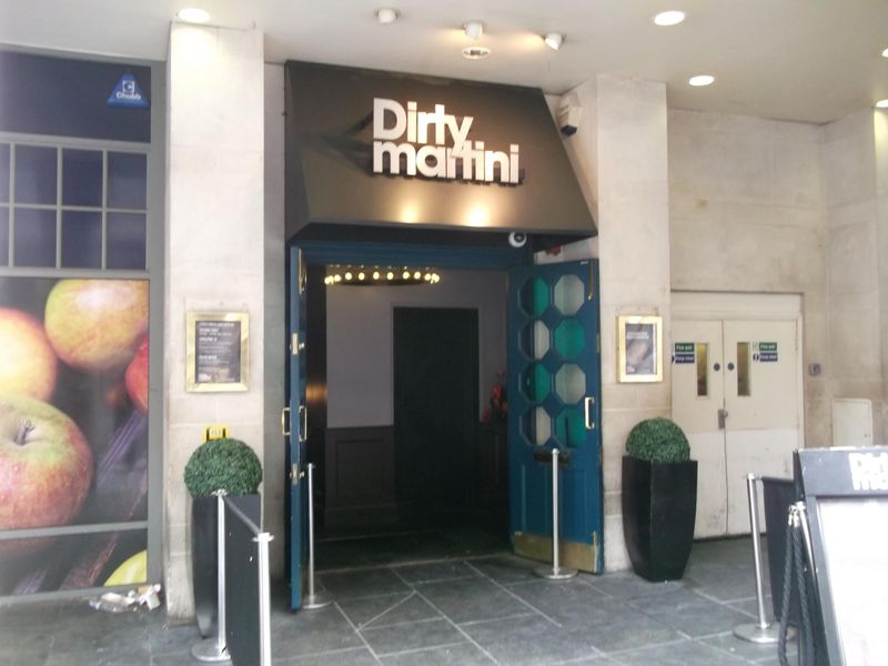 EC2-DirtyMartini158Bishopsgate1-taken 21-7-2018.. (Pub, External). Published on 07-10-2018