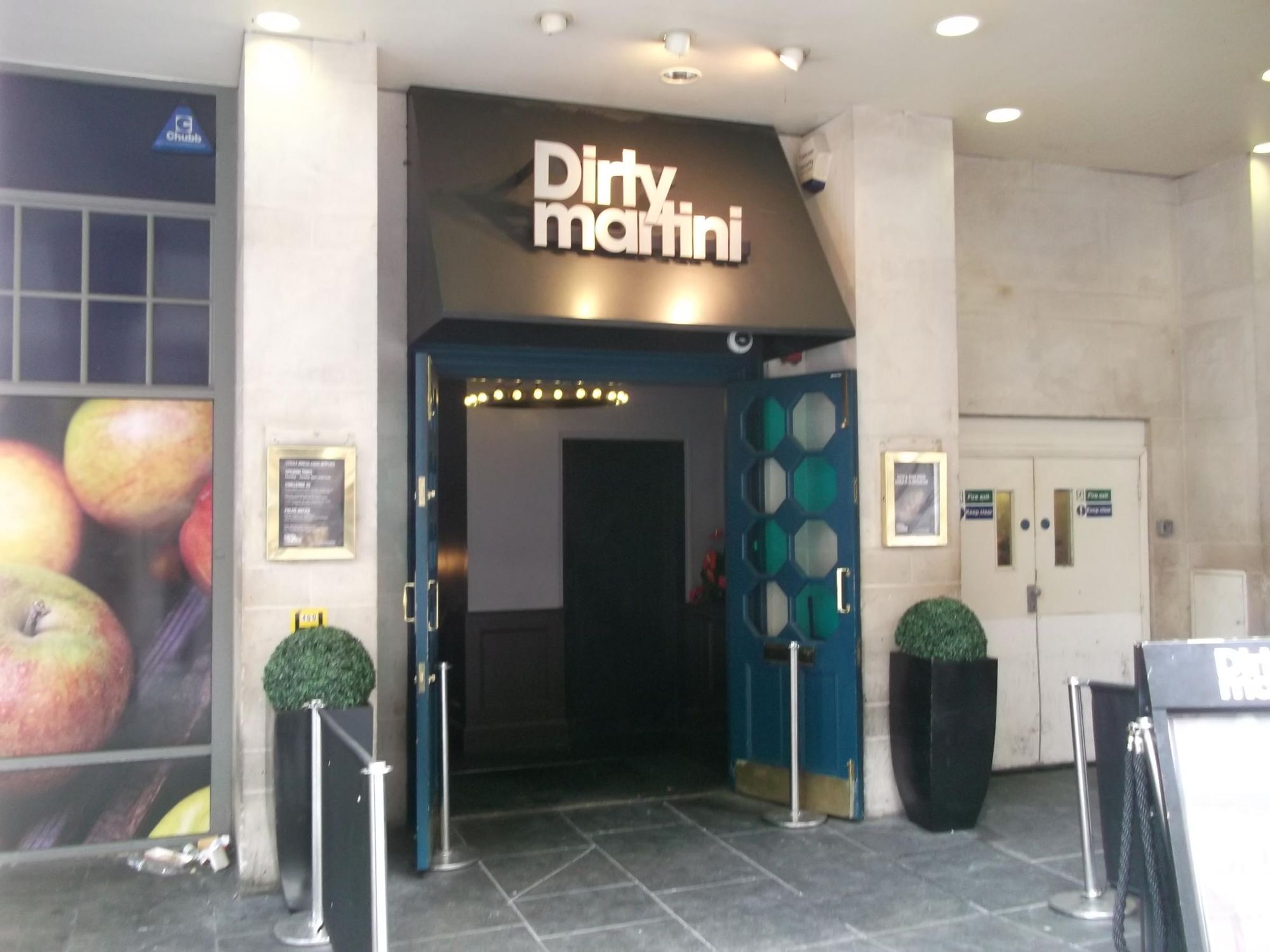 EC2-DirtyMartini158Bishopsgate1-taken 21-7-2018.. (Pub, External). Published on 07-10-2018
