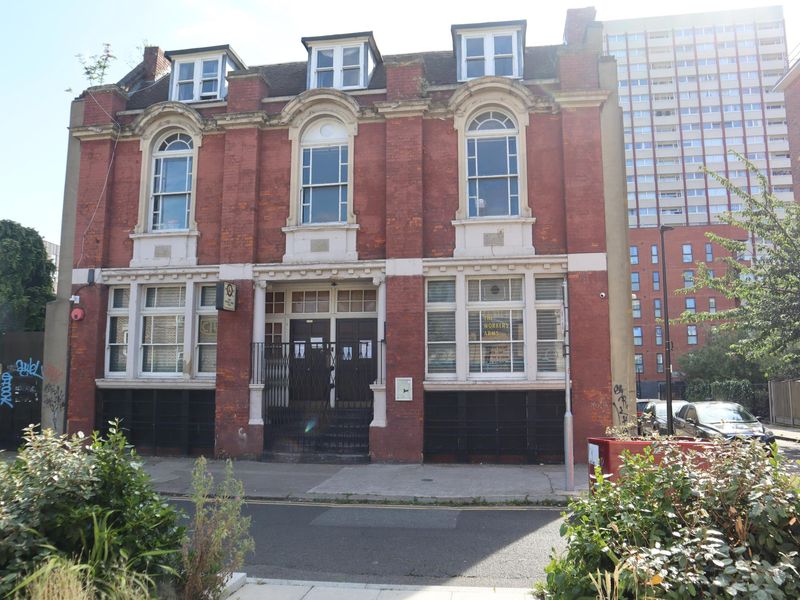 Workers Arms London E2 20181030. (Pub, External). Published on 14-07-2024