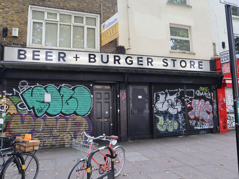 Off Broadway London E8 20240808. (Pub, External). Published on 10-08-2024