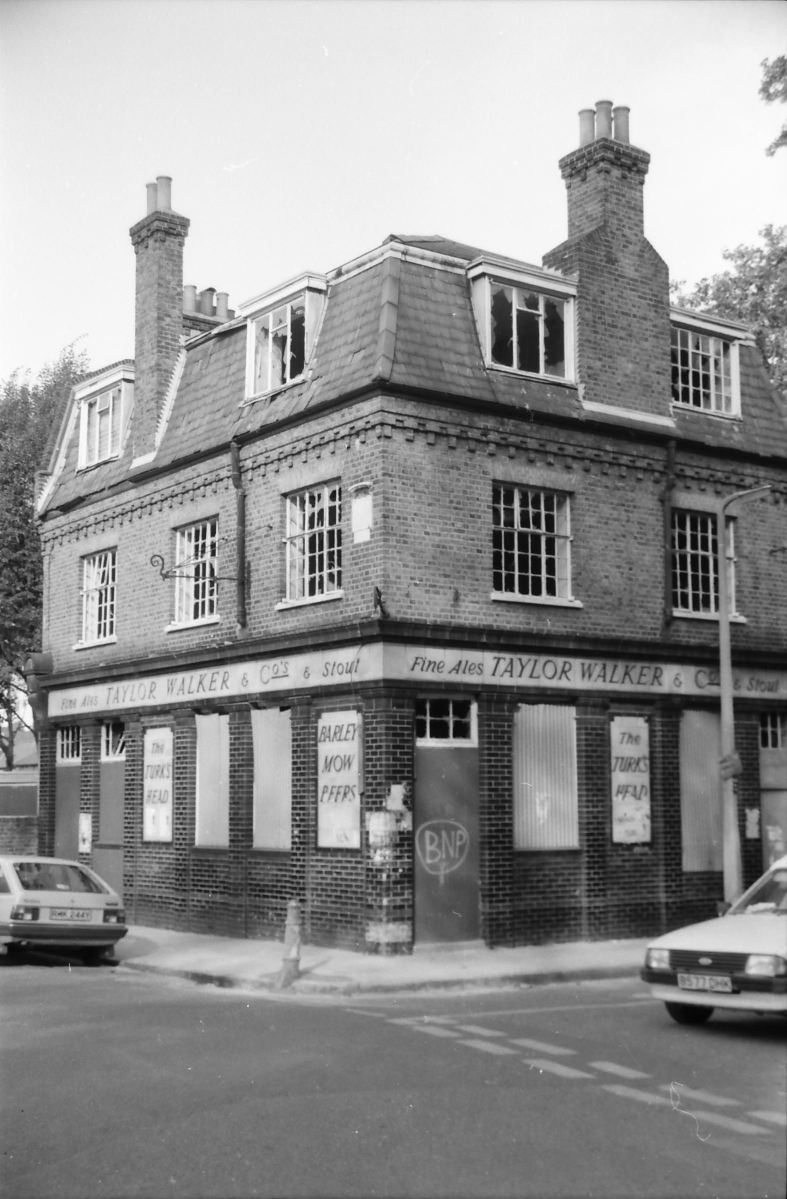 E1-Turks Head taken Oct 1988. (Pub, External). Published on 02-01-2018