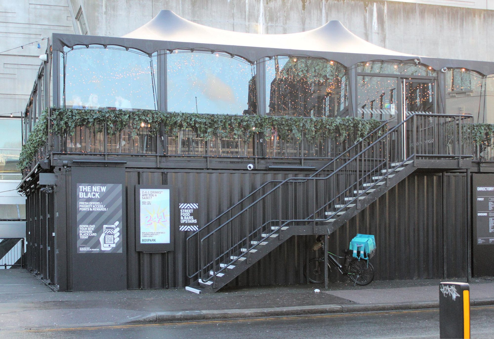 London E1 Boxbar taken 2024-01-03. (Pub, External, Key). Published on 06-01-2024