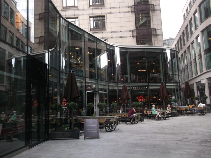EC2-Broadleaf25OldBroadStreet1 taken 22-07-2018. (Pub, External). Published on 07-10-2018
