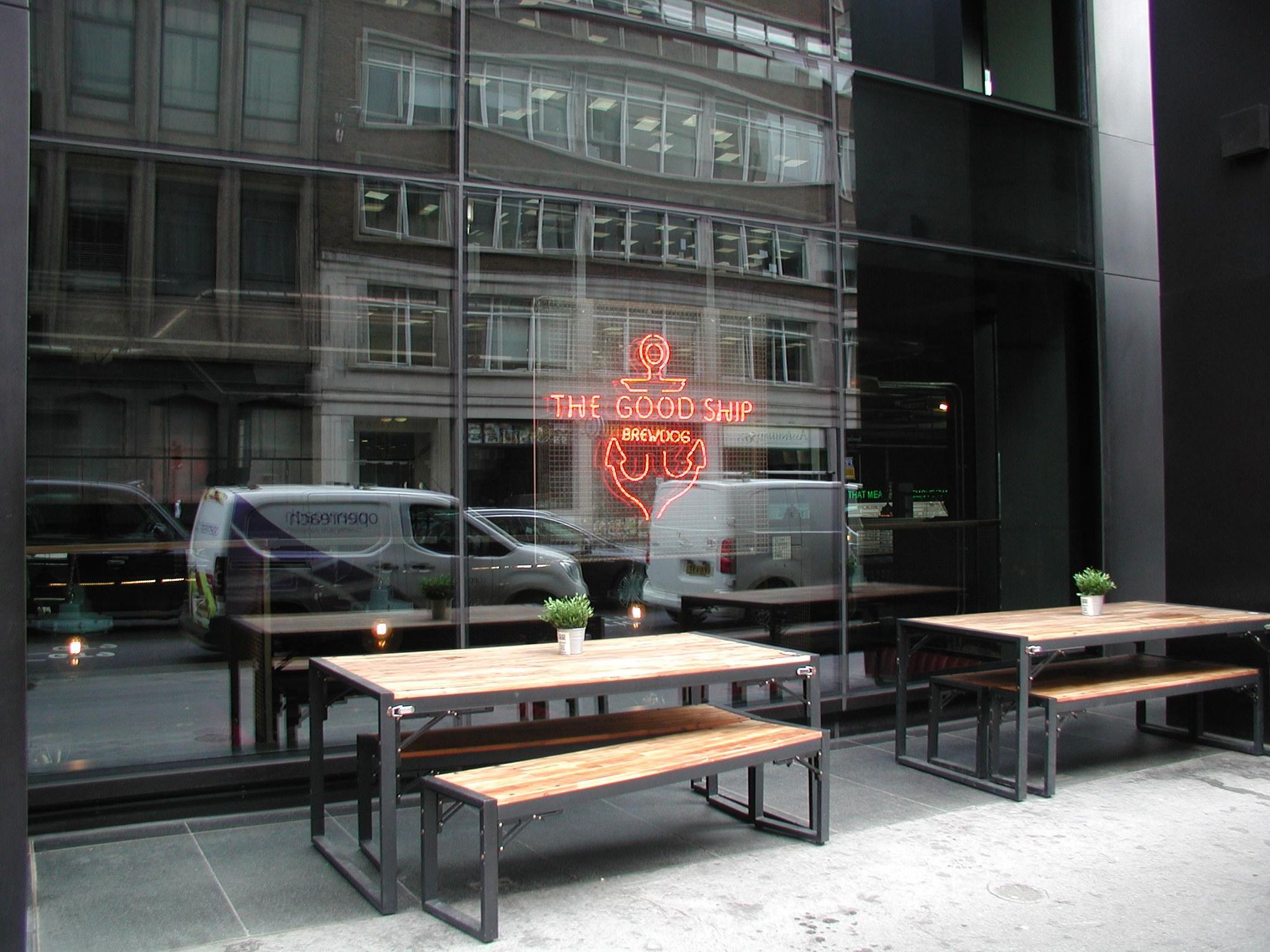 Brewdog Tower Hill London EC3R taken 20220228. (Pub). Published on 03-03-2022