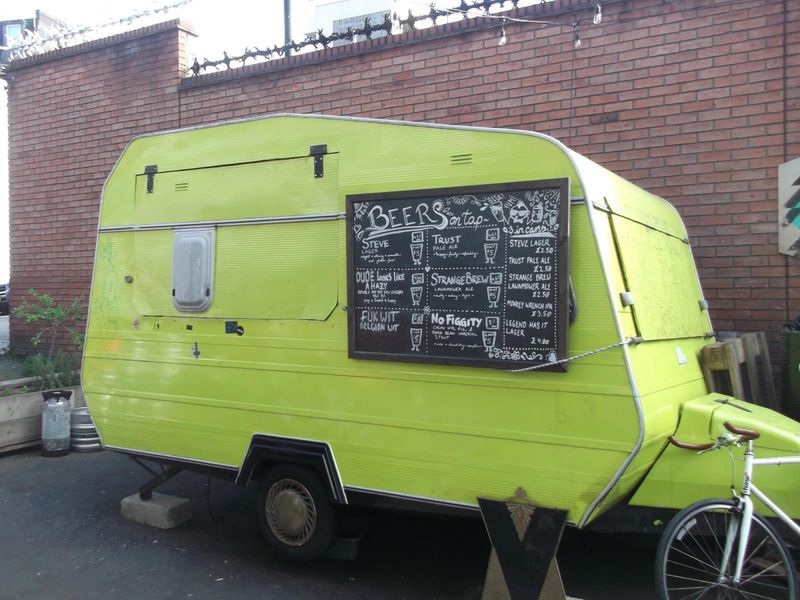 Deviant & Dandy London E9 taken 26 March 2019.. (Pub, External). Published on 15-04-2019