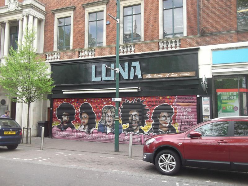 Luna Lounge London E11 taken-2017-06-17.JPG. (Pub, External). Published on 20-02-2020 
