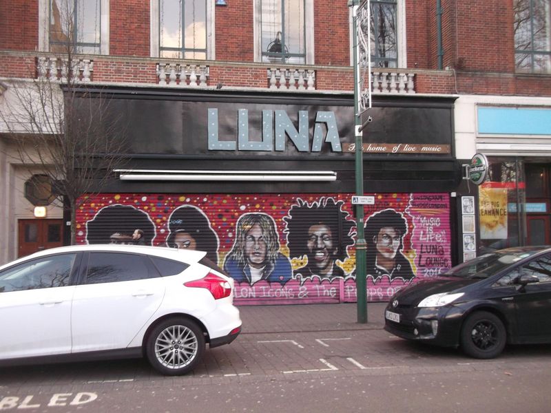 Luna Lounge London E11 taken-2017-01-11.JPG. (Pub, External). Published on 22-04-2020 