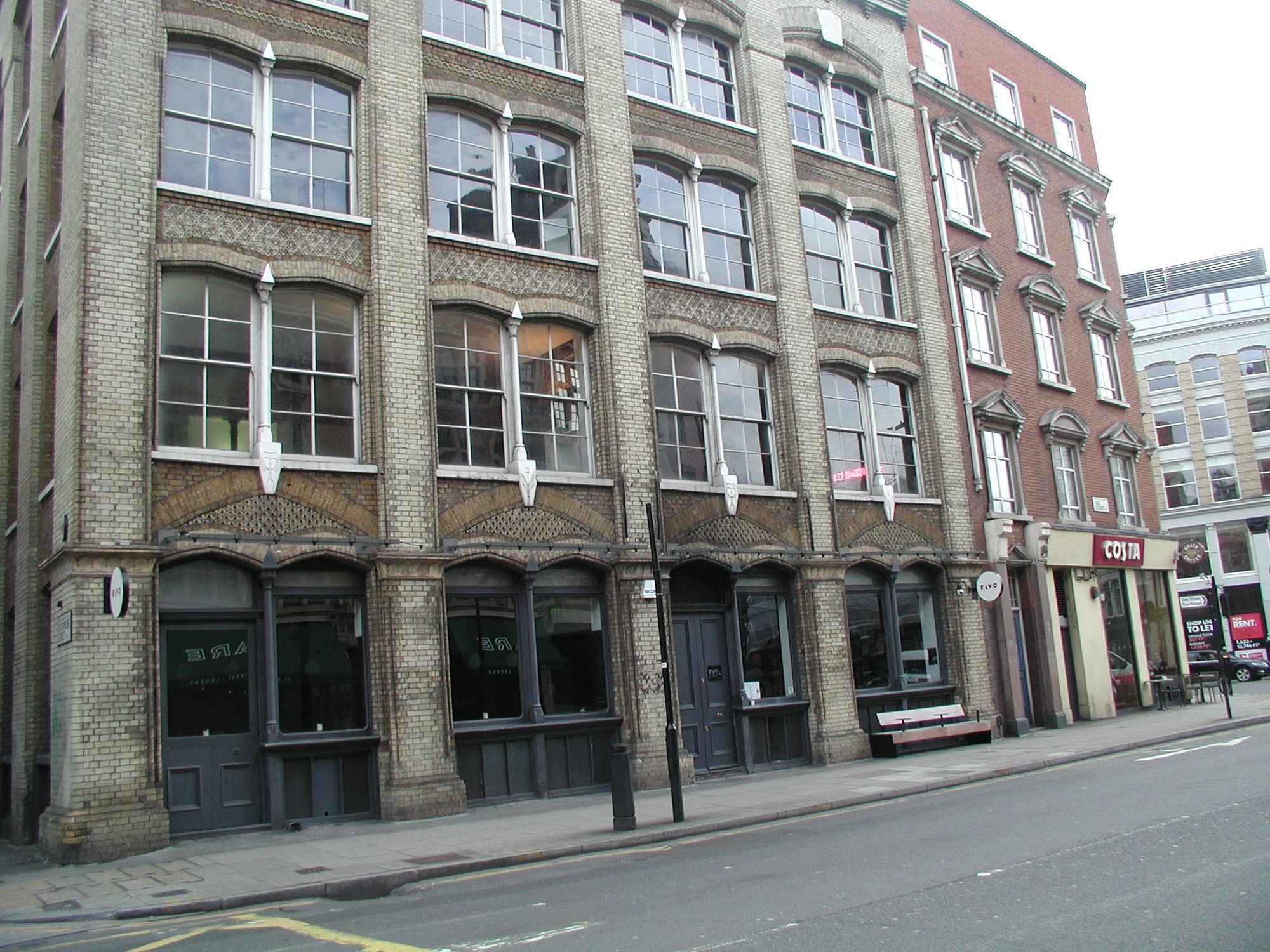 Pivo London EC1 taken 20220228. (Pub). Published on 02-03-2022