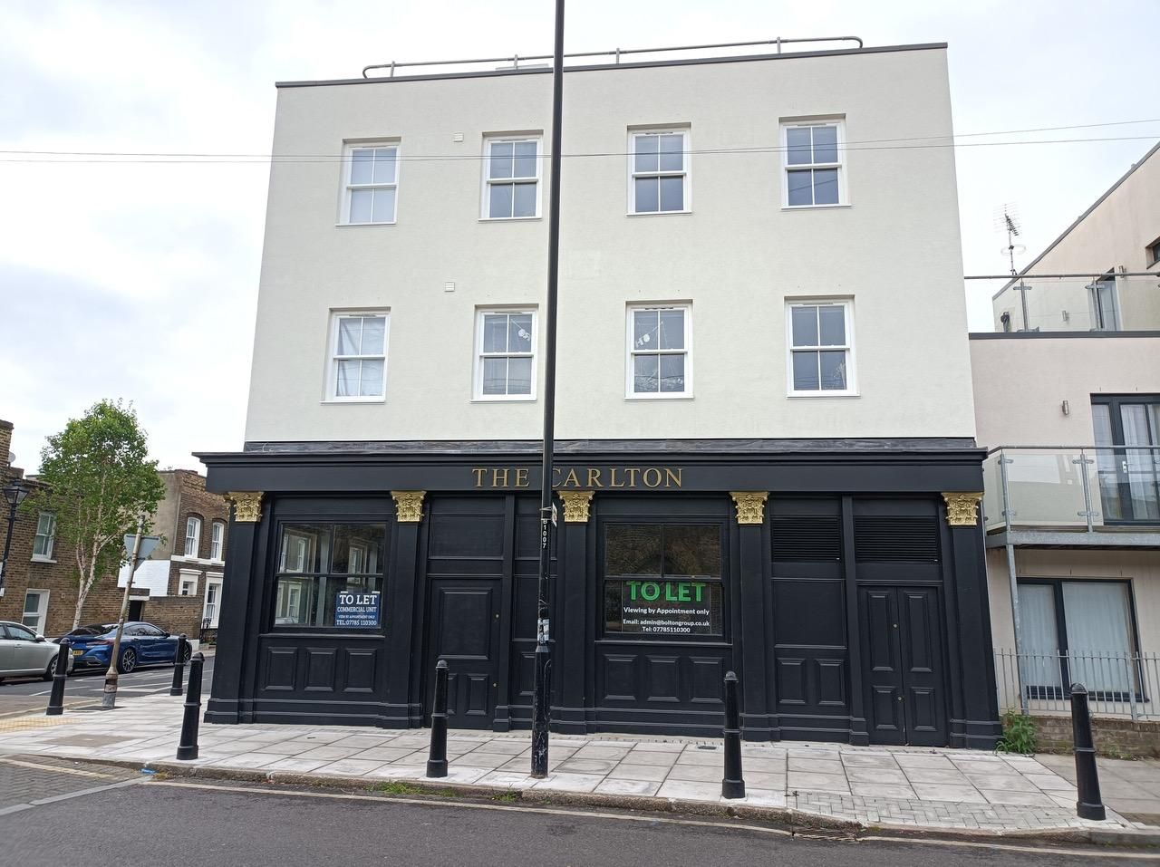 Carlton2022_05-1-London E1. (Pub, External). Published on 20-10-2022